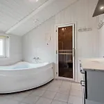Awesome In With Sauna Hébergement de vacances *